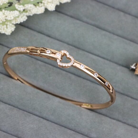 Rose Gold Bangle with Crystal Heart Centerpiece, Elegant Bracelet, XPBL0601 - Picture 12 of 12